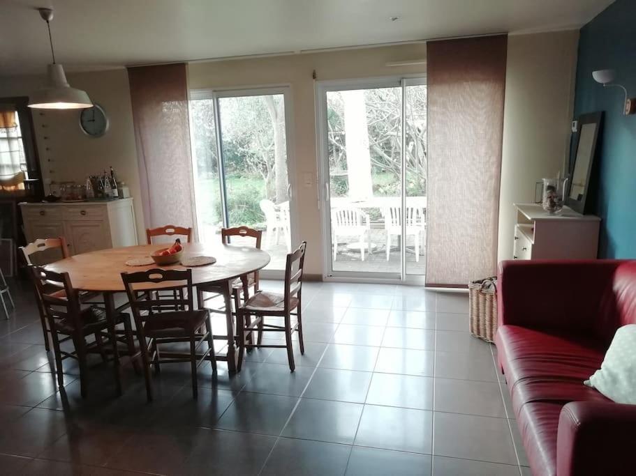 Maison Familiale Sur La Cote D'Emeraude Lancieux Luaran gambar